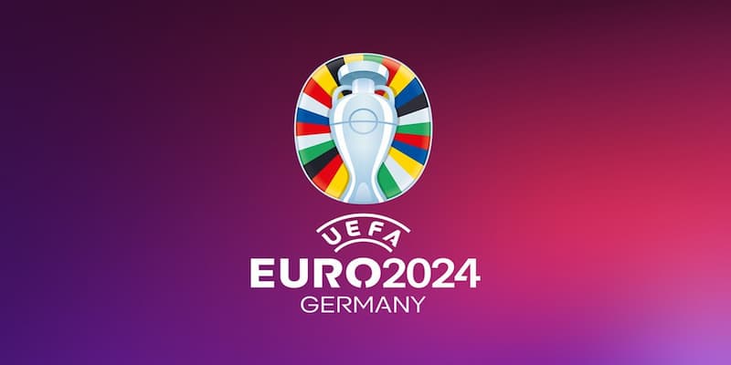 UEFA Euro giải đấu được tổ chức 2 năm một lần 