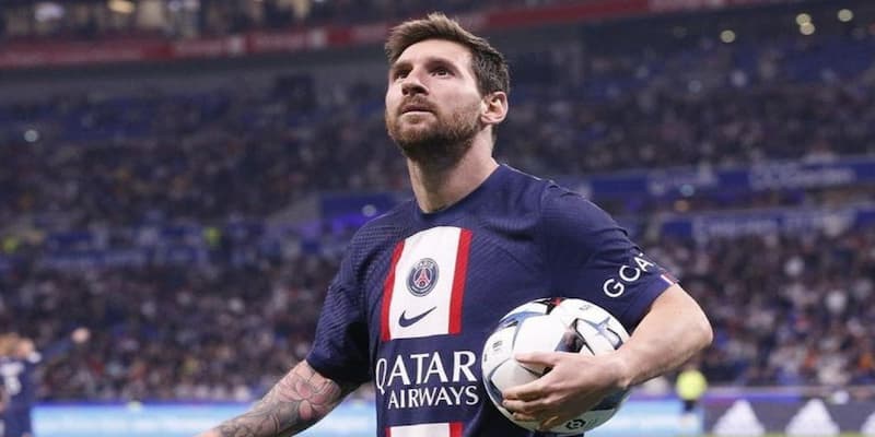 Sự nghiệp đỉnh cao của tiền đạo Lionel Messi